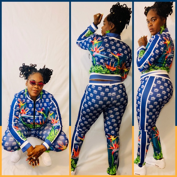 Tracksuit - Picture 1 of 8